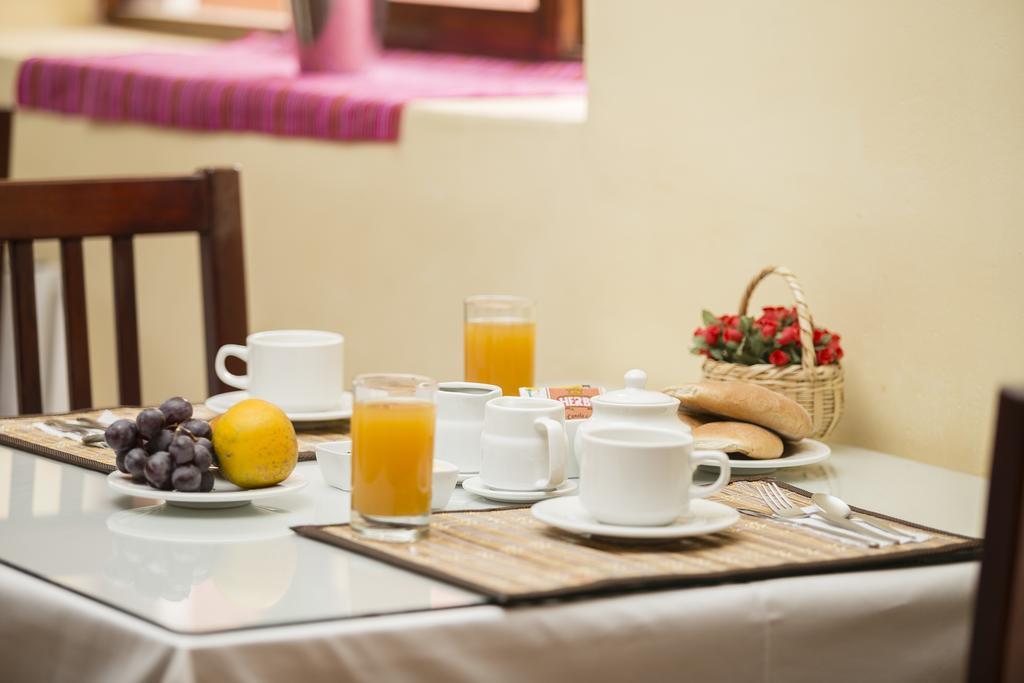 Yucay Plaza Inn מראה חיצוני תמונה